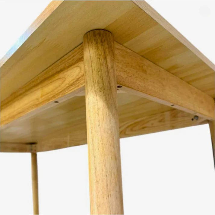 Трапезна маса „Мона"